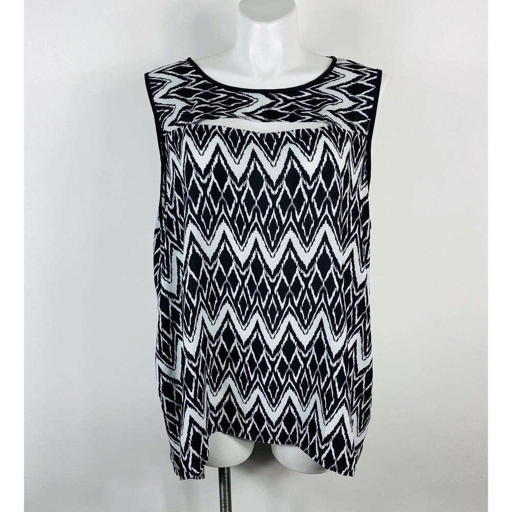 Avenue Plus Size 26 28 Chevron Print Sleeveless Cutout Blouse Top Black White
